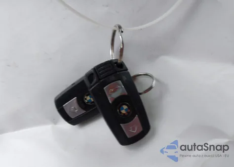 2010 BMW 128I из США, поврежденный, VIN WBAUL7C5XAVJ77486